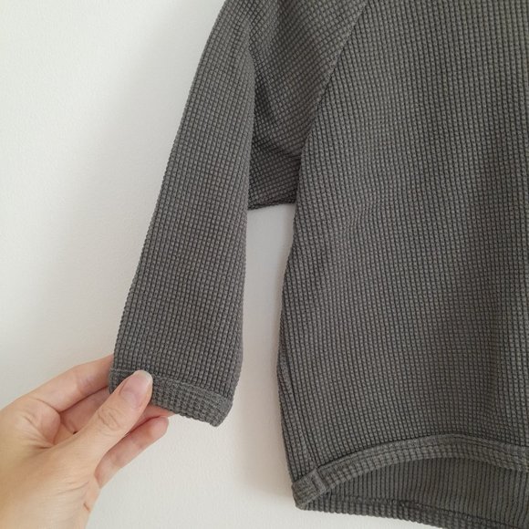 peekaboo Baby Textured Long Sleeve Sweater - Picture 5 of 9